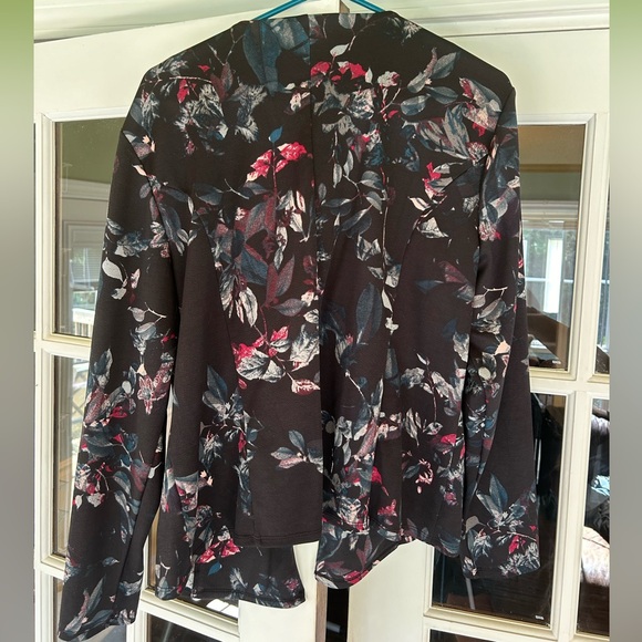 Floral blazer from Maurice's - Picture 4 of 4